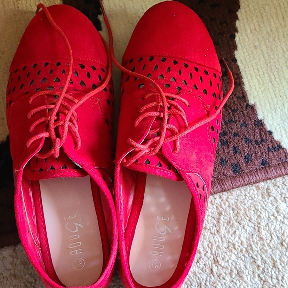 Flat - Picture 4 of 4